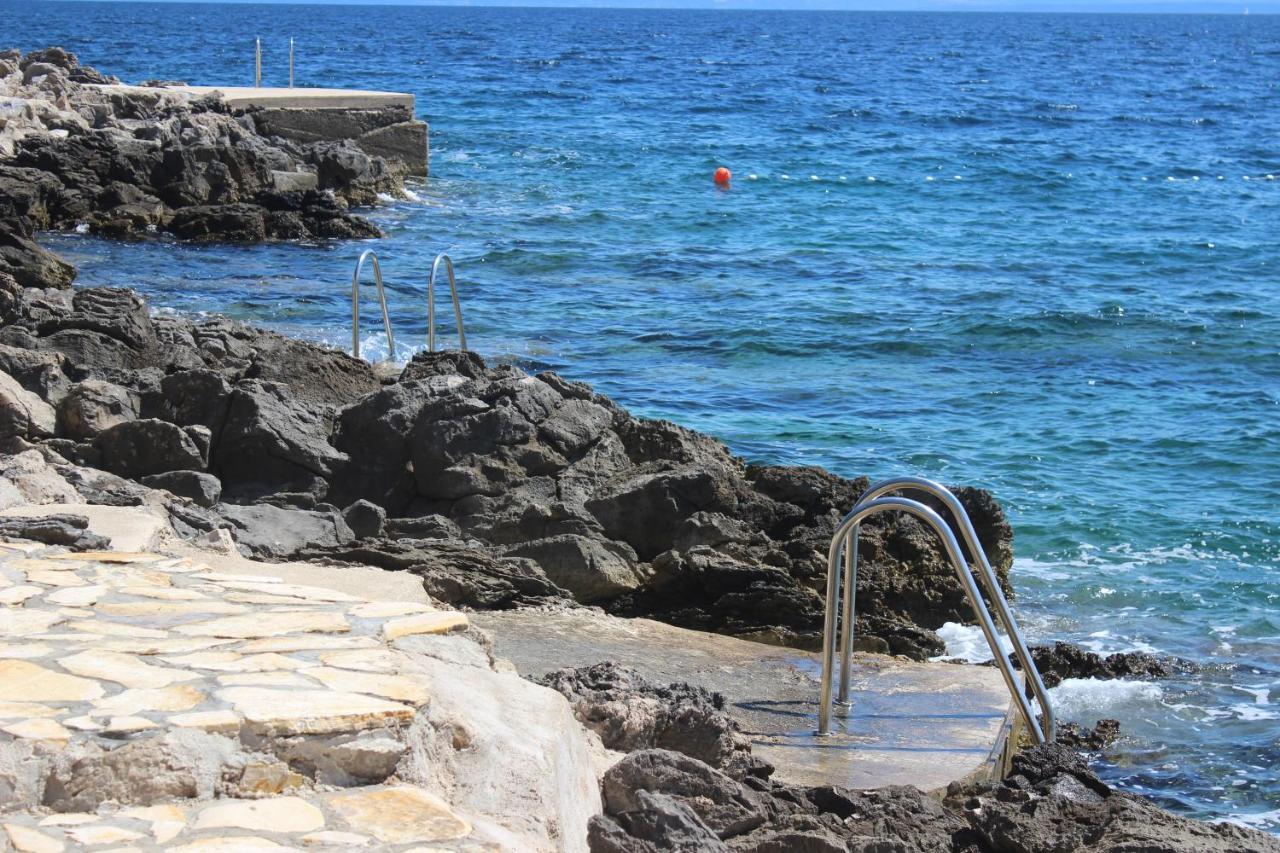 Apartments Blue Sea Mali Lošinj Exteriör bild